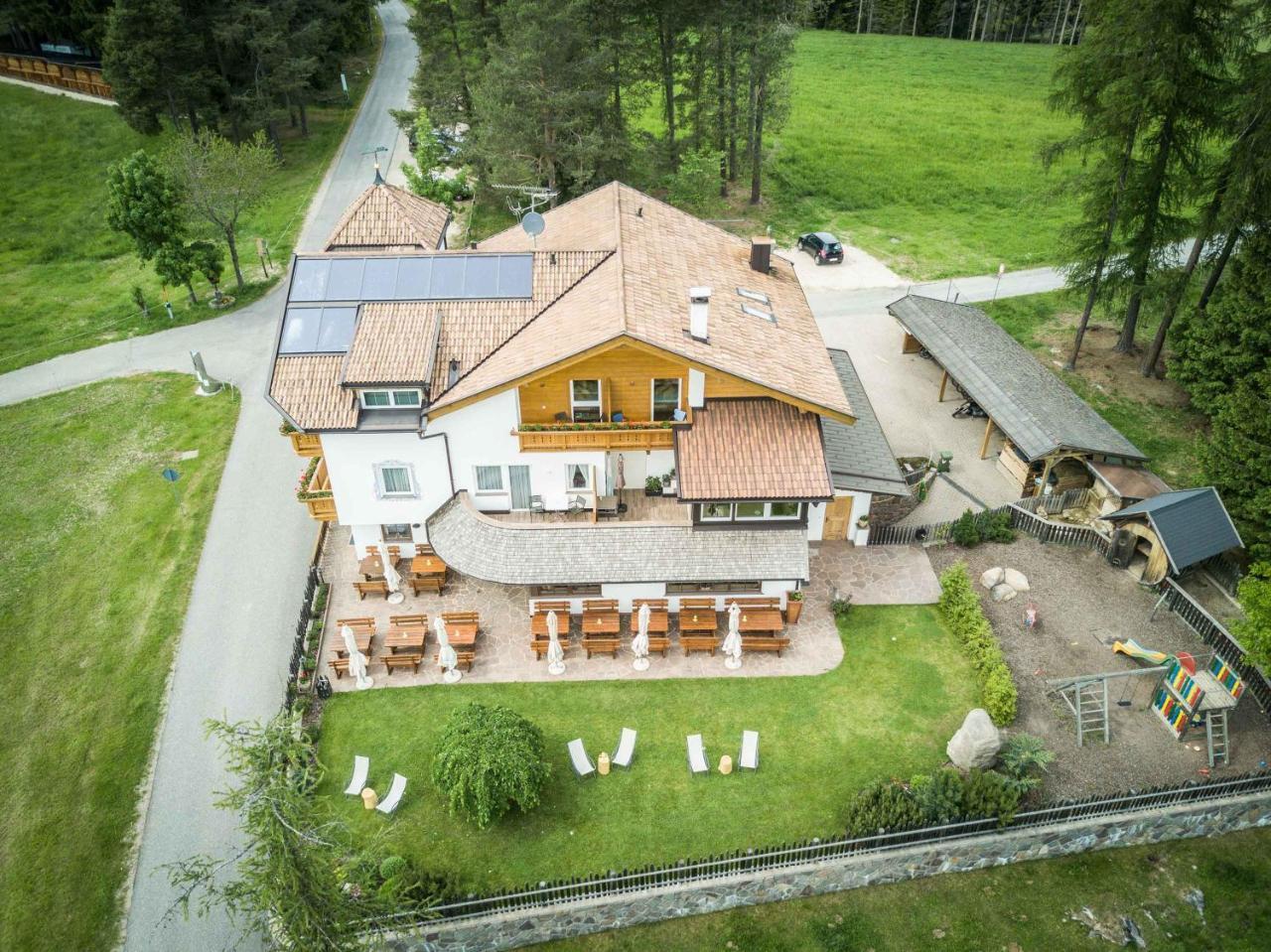 Hotel Landgasthof Laerchenwald Collepietra  Exterior photo
